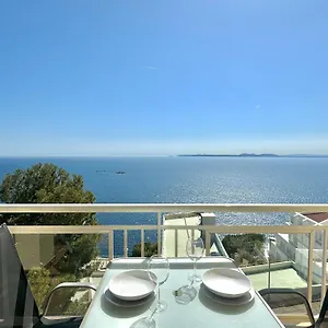 https://marina-8.catalonia-hotels.com